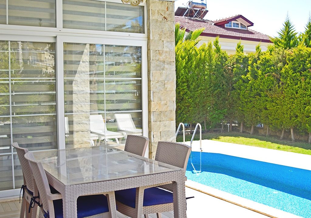 celay hotel 30