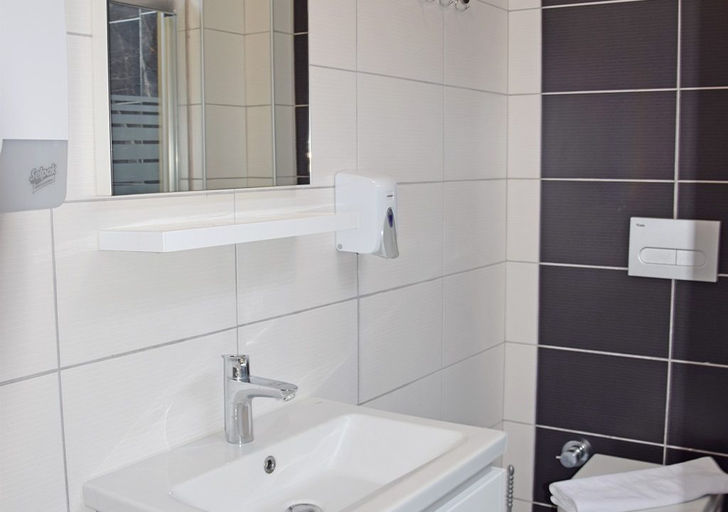 celay hotel villa.jpg10