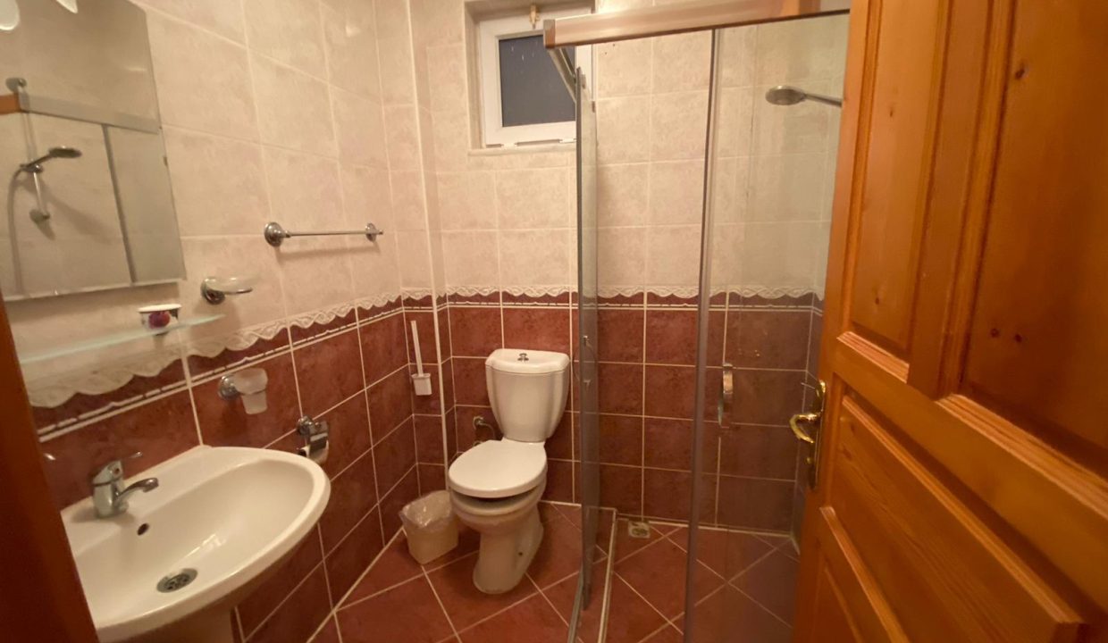 palm grove apartment.jpg13