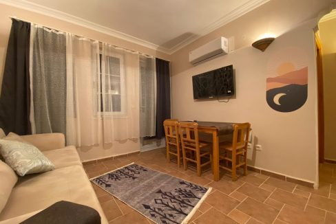 palm grove apartment.jpg14