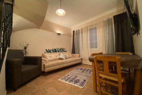 palm grove apartment.jpg15