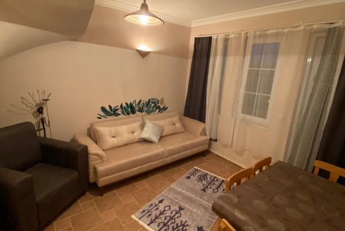 palm grove apartment.jpg17