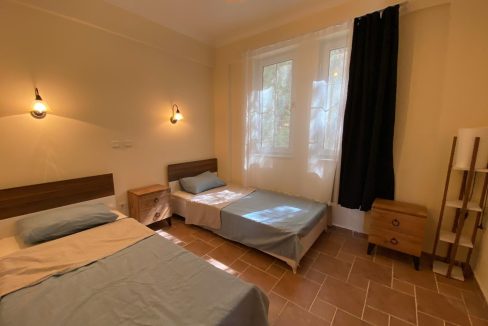 palm grove apartment.jpg6