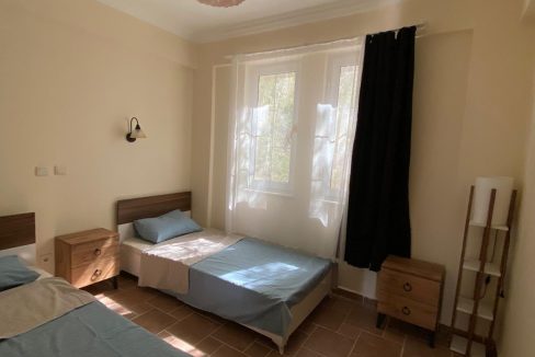 palm grove apartment.jpg7