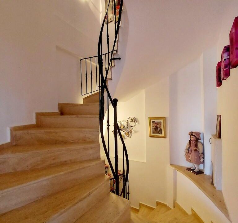 lesley villa new photos.jpeg12