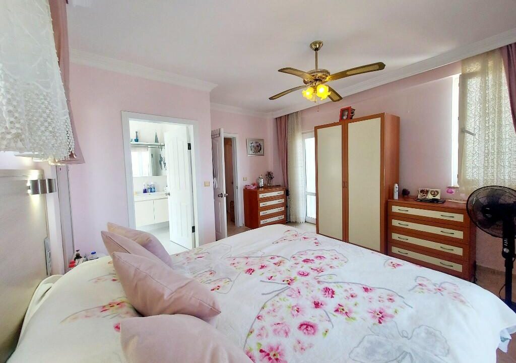 lesley villa new photos.jpeg17