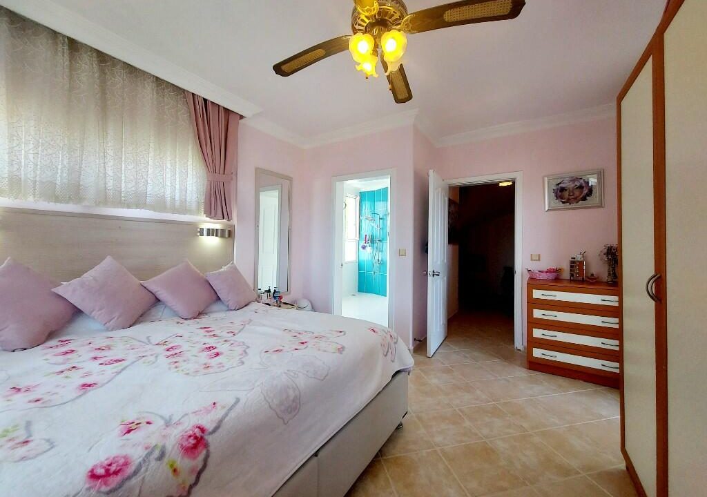 lesley villa new photos.jpeg18