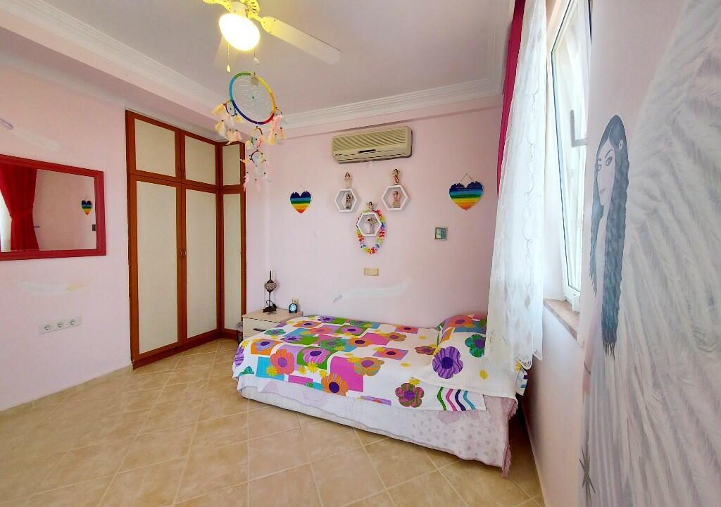 lesley villa new photos.jpeg22