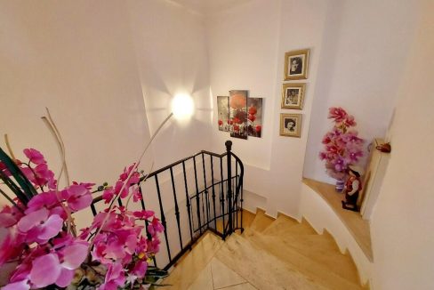 lesley villa new photos.jpeg23