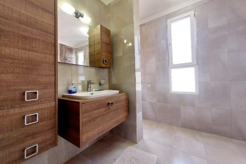 lesley villa new photos.jpeg26