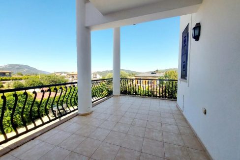 lesley villa new photos.jpeg30