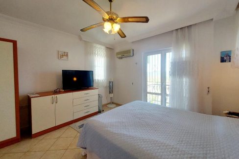 lesley villa new photos.jpeg32