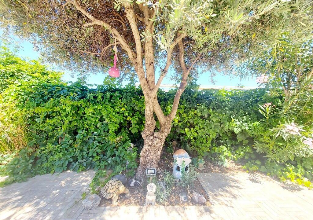 lesley villa new photos.jpeg37