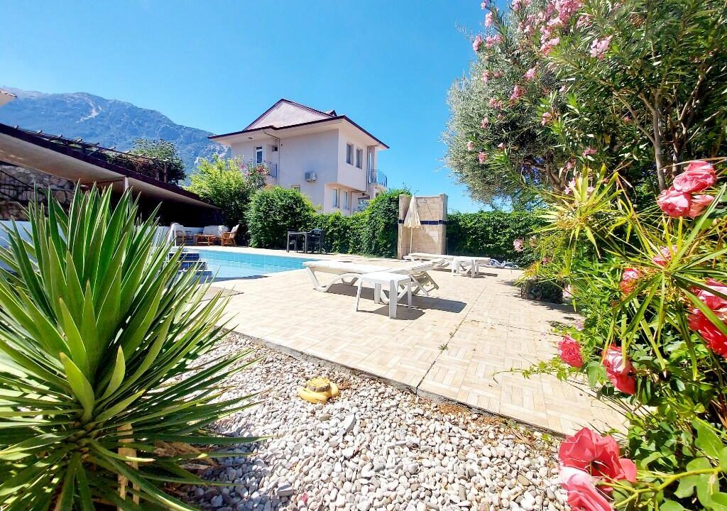 lesley villa new photos.jpeg39