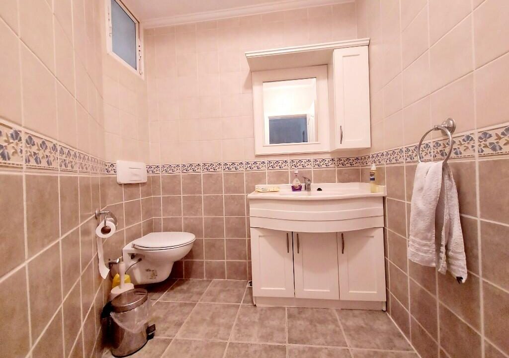 lesley villa new photos.jpeg5