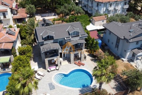 Private Luxury 5 Bedroom Villa