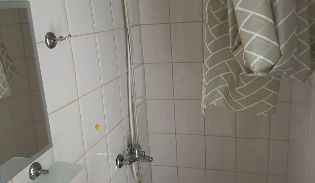 nasrin rental 18