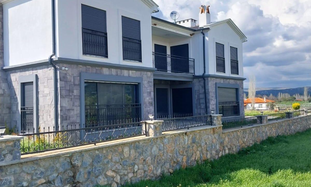 mustafa villa 37