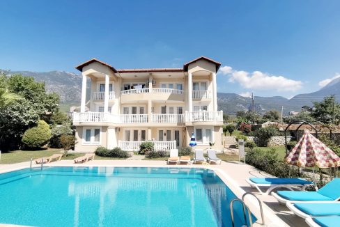 1.-External-Pool-1