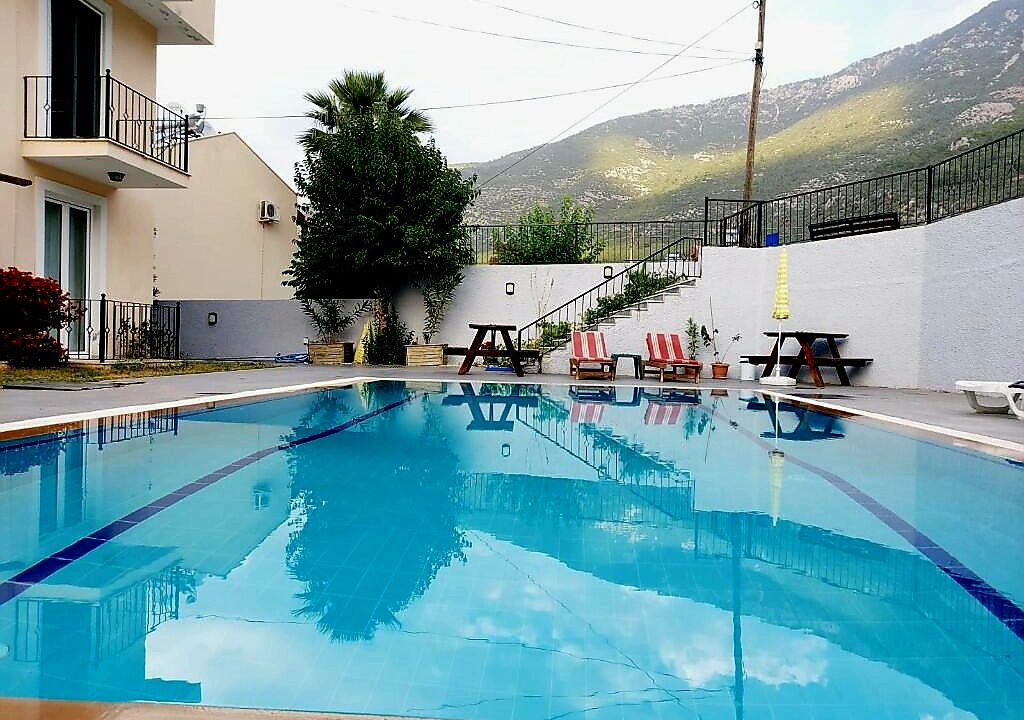 21.Pool