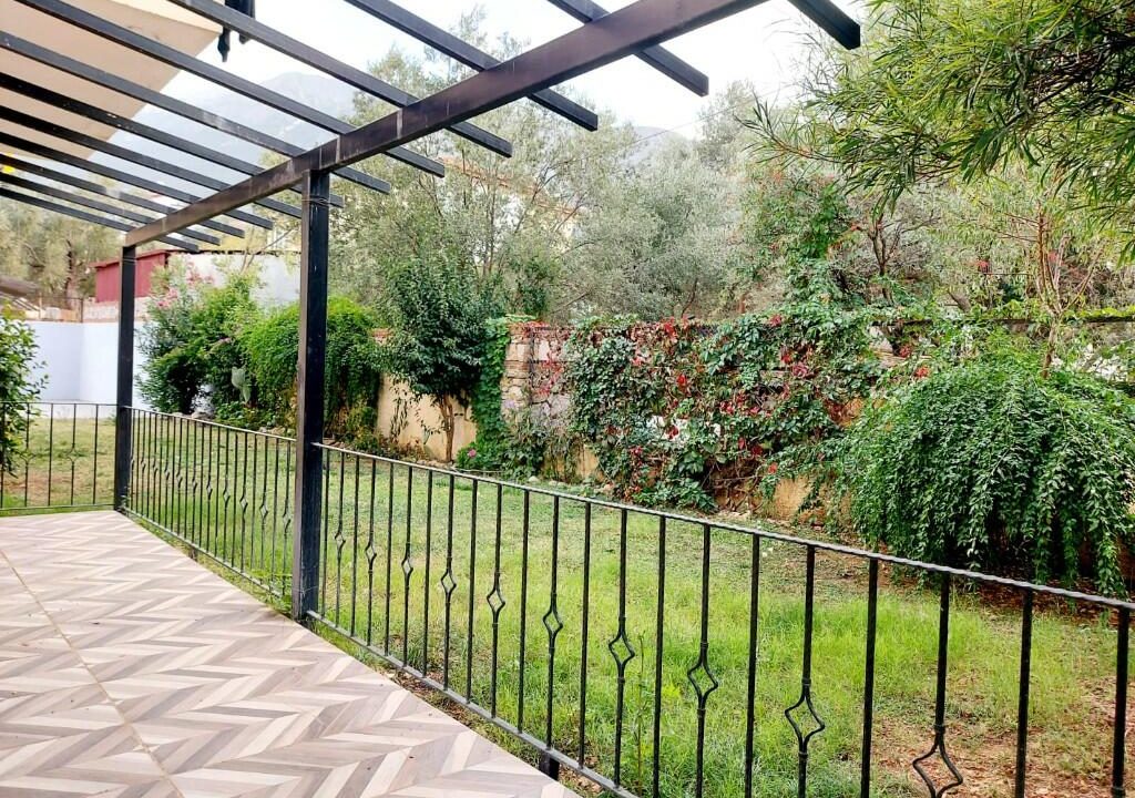 23.Gardens